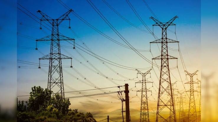 अघोषित बिजली कटौती बनी ग्रामीणों की मुसीबत – बालपुर सब स्टेशन की मनमानी