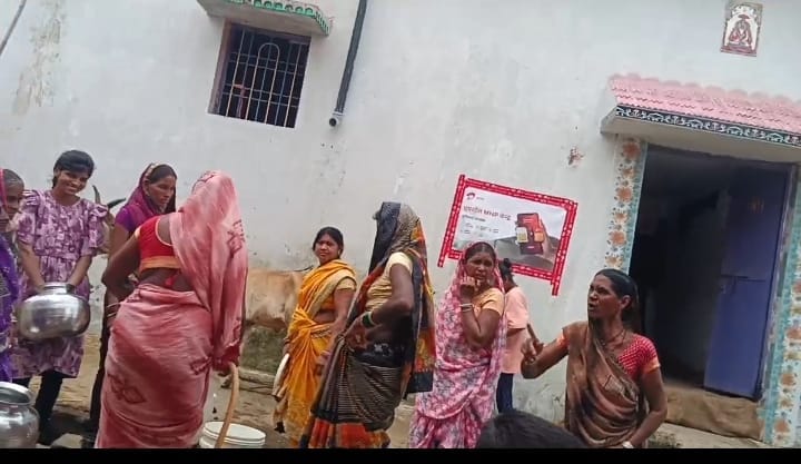 बिजली की समस्या से परेशान बेमेतरा – गांगपुर छीरहा के ग्रामवासी, दैनिक उपयोग के लिए पानी की भी किल्लत