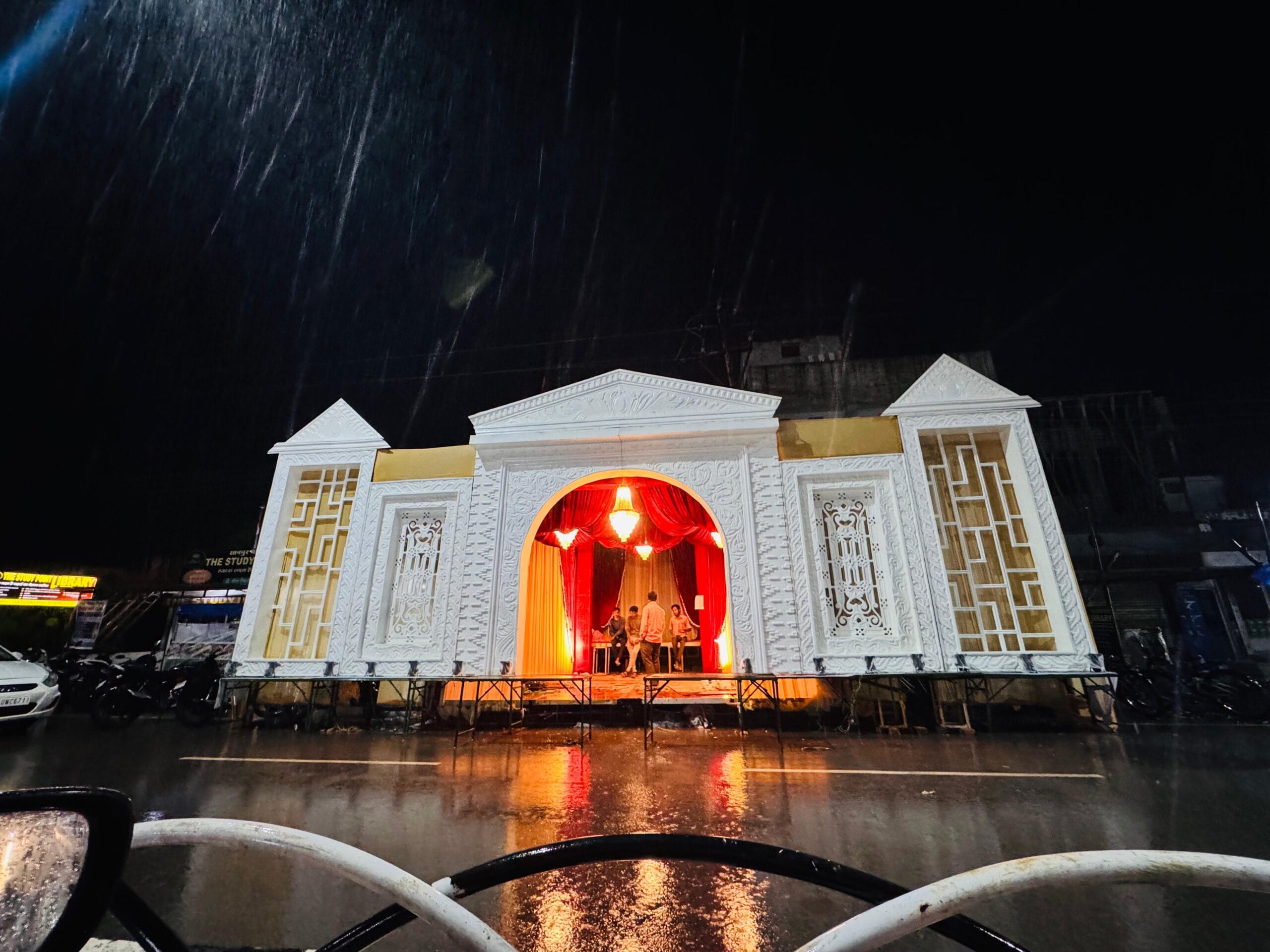 e14148c8-f616-498e-b8c8-ba8d73ea95f7