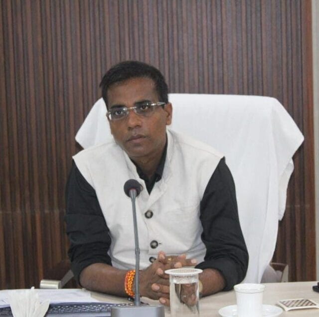 2e310457-f0f0-4399-a6fd-52b3cfed02e2