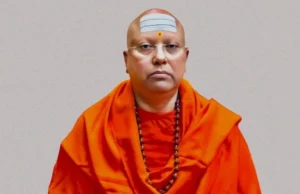 चैतन्यानंद बाबा का काला सच: पुलिस पूछताछ में झूठ, मोबाइल से मिले आपत्तिजनक चैट्स और फोटो