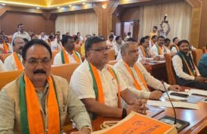 जिलाध्यक्ष संतोष गुप्ता ने भाजपा प्रदेश कार्यालय में सुनी मन की बात