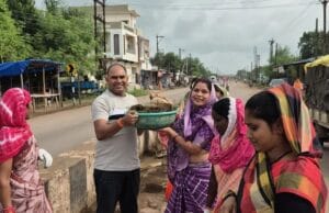 प्रधानमंत्री नरेंद्र मोदी के जन्मदिन पर सेवा पखवाड़ा का भाजपा प्रदेश उपाध्यक्ष ने धमतरी में की शुरुआत, अर्जुनी में चलाया स्वच्छता अभियान