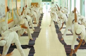 छत्तीसगढ़ की जेलों में योग और सुदर्शन क्रिया: नक्सल प्रभावित क्षेत्रों में कैदियों के जीवन में सकारात्मक बदलाव