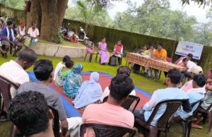 गुमड़ा को आदर्श ग्राम बनाने मुहिम