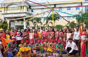 “भक्ति और उल्लास का संगम” – नवरात्रि गरबा महोत्सव