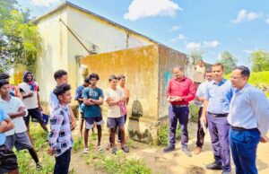 कलेक्टर श्री देवेश कुमार ध्रुव का मैराथन दौरा: स्वास्थ्य, शिक्षा और कल्याणकारी योजनाओं की जानकारी लेने कलेक्टर पहुंचे कोंटा