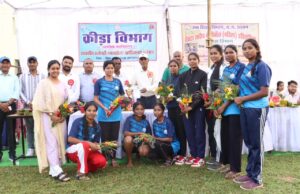 शासकीय दन्तेश्वरी स्नातकोत्तर महाविद्यालय, दंतेवाड़ा की बेटियों ने सेक्टर स्तरीय वॉलीबॉल महिला प्रतियोगिता में विजयी परचम लहराया