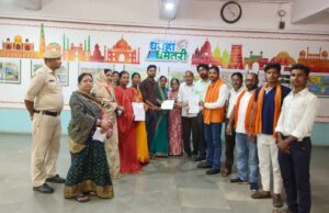 तमिलनाडु में भगवान श्री राम का पुतला जलाने वाले दोषियों के खिलाफ फांसी की मांग हेतु विश्व हिंदू परिषद ने सर्व समाज प्रमुखों के साथ मिलकर सौंपा राष्ट्रपति के नाम ज्ञापन।