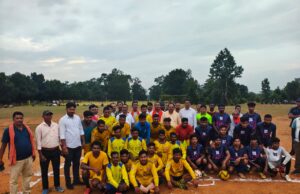 फाइनल मुकाबले में करई टीम ने तिरकेला फूटबॉल टीम को एक गोल से शिकस्त दी।