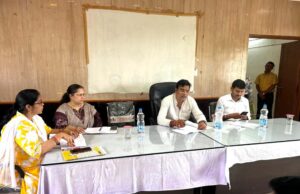 विधायक ओंकार साहू ने गुजरा प्राथमिक स्वास्थ्य केंद्र में ली जीवनदीप समिति की बैठक