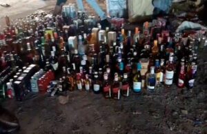 राजनांदगांव में अवैध शराब का बड़ा खुलासा, प्रीमियम ब्रांड की सैकड़ों बोतलें जब्त