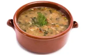 वजन घटाने में मददगार सर्दियों की हेल्दी रेसिपी: सब्जियों से भरपूर रागी सूप