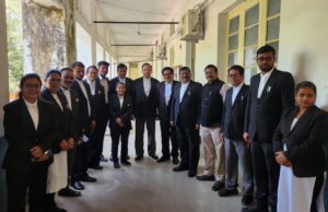 वन्दे मातरम् की गूंज: 150वीं वर्षगांठ पर अधिवक्ताओं ने दिखाई देशभक्ति की एकजुटता