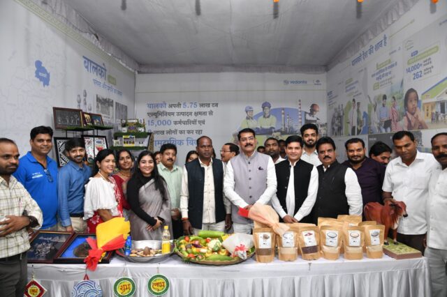 8e06ce2e-40f8-47e8-addd-9af38873d3e4