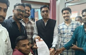 अभाविप बस्तर ने सेमेस्टर परीक्षा फॉर्म तिथि बढ़ाने का किया मांग।