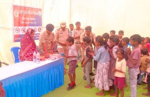 नशा मुक्ति जागरूकता कार्यक्रम ; पुलिस अधीक्षक पहुंचे ग्राम कोटमीसोनार एवं ग्राम कटौद ; अवैध शराब की बिक्री एक गंभीर अपराध : विजय कुमार पाण्डेय