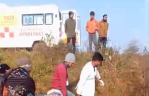 नेशनल हाईवे 130 में तेज रफ्तार कार अनियंत्रित होकर खेत में पलटी तीन महिला एक पुरुष हुए घायल मेडिकल कॉलेज अंबिकापुर में उपचार जारी।