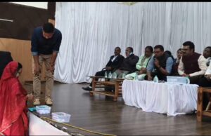 लाटरी पद्धति से प्रधानमंत्री आवास योजना के अंतर्गत आवासों का किया गया आबांटन