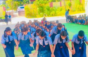 दंतेवाड़ा: वार्ड 08 हाई स्कूल में साइकिल वितरण, बच्चों की प्रतिभा ने बटोरी सराहना