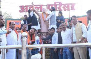 प्रभार जिला सक्ती प्रवास के दौरान मंत्री गुरु खुशवंत साहेब ने हसौद व डभरा क्षेत्र में विभिन्न आध्यात्मिक, सामाजिक एवं जनसेवा कार्यक्रमों में शामिल होकर अनेक महत्वपूर्ण गतिविधियों में सहभागिता की।