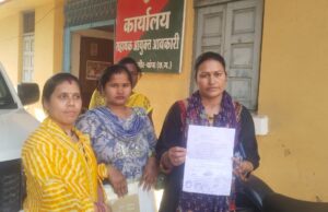 चांपा के घोघरनाला के वार्ड 13–14 में बढ़ते अपराध और अवैध शराब पर अंकुश लगाने की मांग तेज — महिलाएं व बच्चे असुरक्षित, पुलिस-प्रशासन से निर्णायक कार्यवाही की अपील