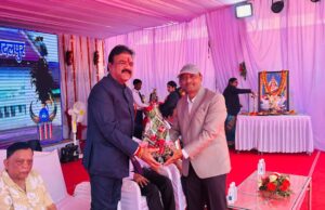 शताब्दी समारोह में पहुंचे रेखचंद जैन