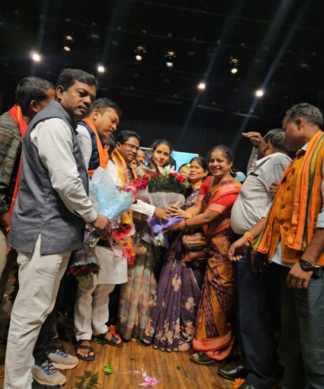 d9b14da2-fa25-42eb-915e-cb4340906cd8