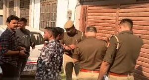 दिल्ली धमाका केस में डॉक्टरों का ‘टेरर लिंक’? ATS और पुलिस की बड़ी कार्रवाई, 5 संदिग्ध हिरासत में – लखनऊ से सहारनपुर तक मची हलचल