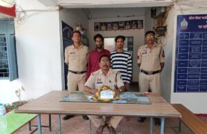 नशीली दवा के साथ दो युवक गिरफ्तार