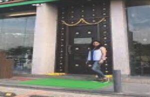 शराब घोटाले की बला से मुक्ति के लिए भाजपा की शरण में कांग्रेस नेता