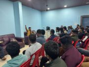 भाजपा जिलाध्यक्ष संतोष गुप्ता एवं युवा मोर्चा अध्यक्ष राहुल असरानी ने युवाओं से संगठनात्मक विषयों पर चर्चा किया