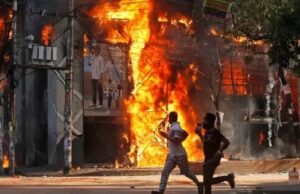 बांग्लादेश में उस्मान हादी की मौत के बाद हिंसा भड़की, अखबारों पर हमले और हिंदू युवक की हत्या से दहशत