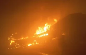 मथुरा में भीषण हादसा: कोहरे के कारण यमुना एक्सप्रेसवे पर 9 वाहन टकराए, 4 की जलकर मौत, 25 घायल