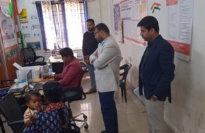 कलेक्टर ने आधार सेवा केंद्र का किया औचक निरीक्षण: नागरिकों से लिया आधार सेवाओं का फीडबैक