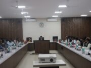 साप्ताहिक समय-सीमा बैठक में कलेक्टर ने विभागीय कार्यों की समीक्षा की