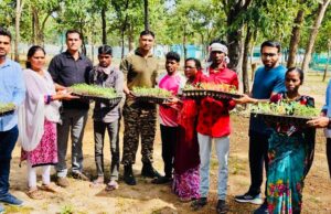 दूरस्थ वनांचल रायगुड़ा में शासकीय सेवाएँ घर–द्वार पर मोरपल्ली, बुर्कलंका और सुरपनगुड़ा पंचायत के ग्रामीण हुए शामिल