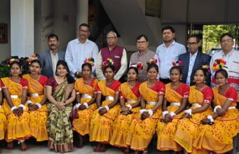 बरपाली महाविद्यालय में जनजाति गौरव दिवस का भव्य एवं सांस्कृतिक आयोजन