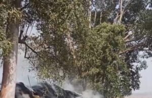 खलिहान में रखे पैरावट में लगी आग फायर ब्रिगेड की टीम पहुंची मौके पर पाया आग पर काबू।