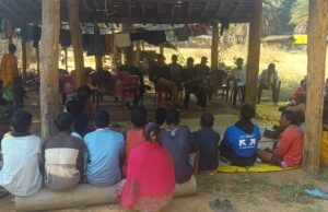 जहां लगती थी जनताना सरकार की दरबार, वहां लगी प्रधानमंत्री आवास की चौपाल