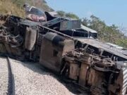 मेक्सिको के ओक्साका में भीषण रेल हादसा: यात्रियों से भरी ट्रेन पटरी से उतरी, 13 की मौत, 98 घायल