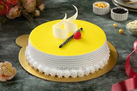 न्यू ईयर स्पेशल: घर पर बनाएं बेहद सॉफ्ट और टेस्टी पाइनएप्पल केक