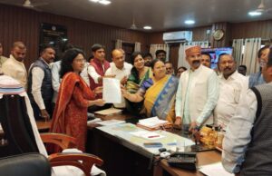 धान खरीदी में अव्यवस्था और किसानों की प्रताड़ना के खिलाफ कांग्रेस ने खोला मोर्चा