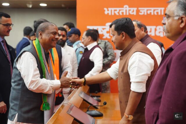 77bf24e1-6b9e-4ebc-9260-bbff27862f0b