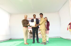 सारथी दिवस पर बलरामपुर-रामानुजगंज जिले में 25 आदर्श वाहन चालकों का सम्मान, यातायात जागरूकता का दिया गया संदेश