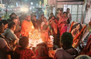 अयोध्या श्रीराम प्राणप्रतिष्ठा द्वितीय वर्षगाँठ पर दुर्गा चौक, पेंड्रा में भव्य महाआरती सम्पन्न