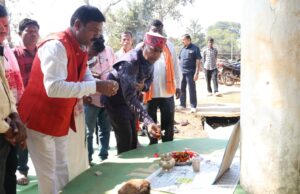 वनमंत्री केदार कश्यप ने कार्यकर्ताओं से की मुलाकात, जनहित की योजनाओं पर किया संवाद