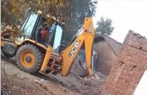 करपावंड गांव की शांति में जहर घोलने पर आमादा हैं सरपंच