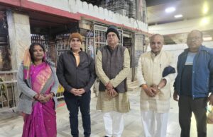 विद्या भारती के क्षेत्रीय मंत्री ने मां महामाया का लिया आशीर्वाद