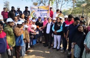 दलपत सागर में चला स्वच्छता अभियान, वन मंत्री केदार कश्यप ने महापौर संजय पाण्डेय और नागरिकों के साथ किया श्रमदान